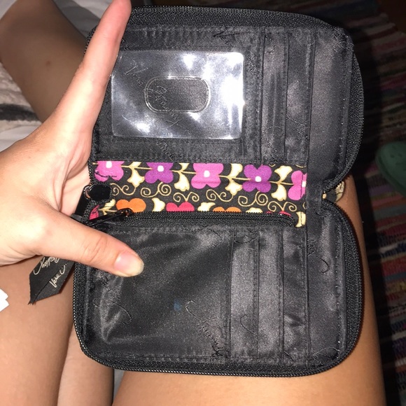 Vera Bradley Wallet! - Picture 3 of 3